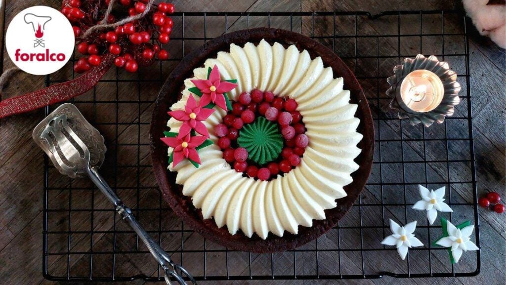 Crostata Natalizia al cacao, mandorle e vaniglia