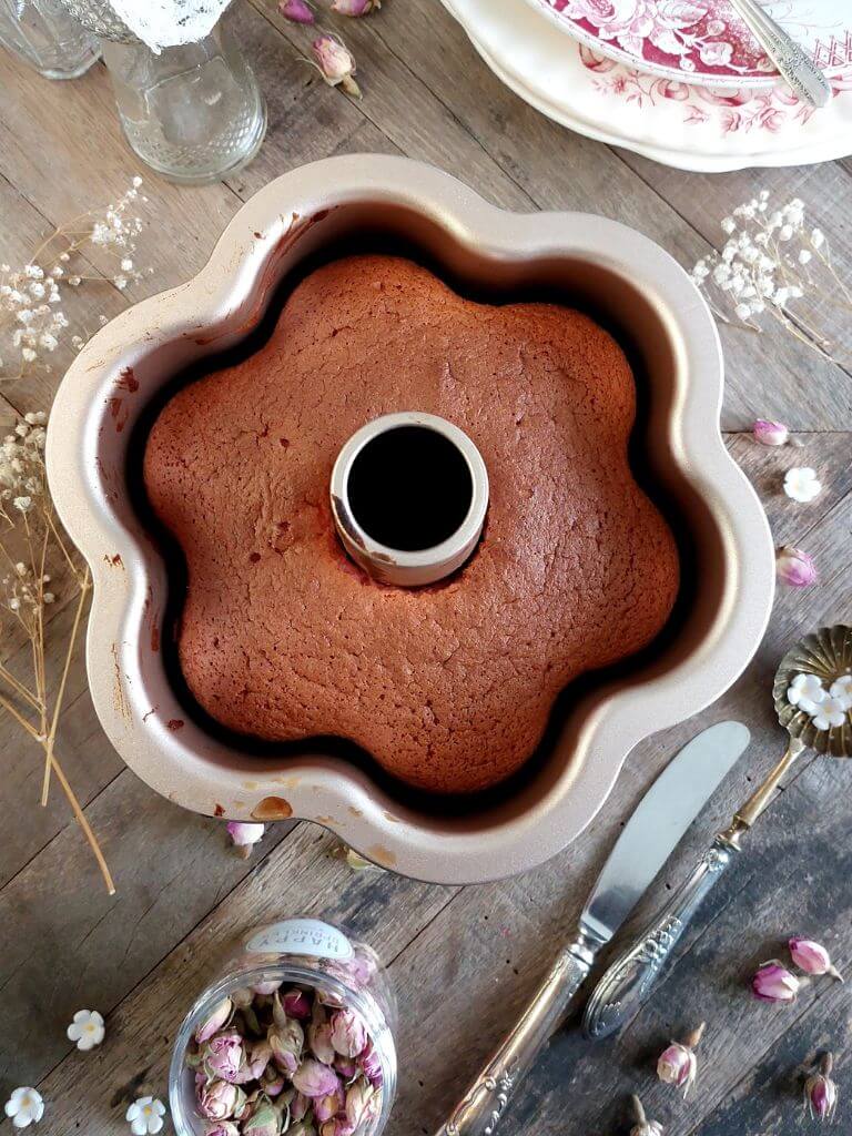 Flower Cake con Polvere di Lamponi al Profumo di Rosa